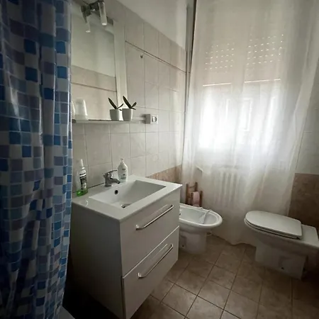 Homestay Cozy Near The Carpenedo Train Station
